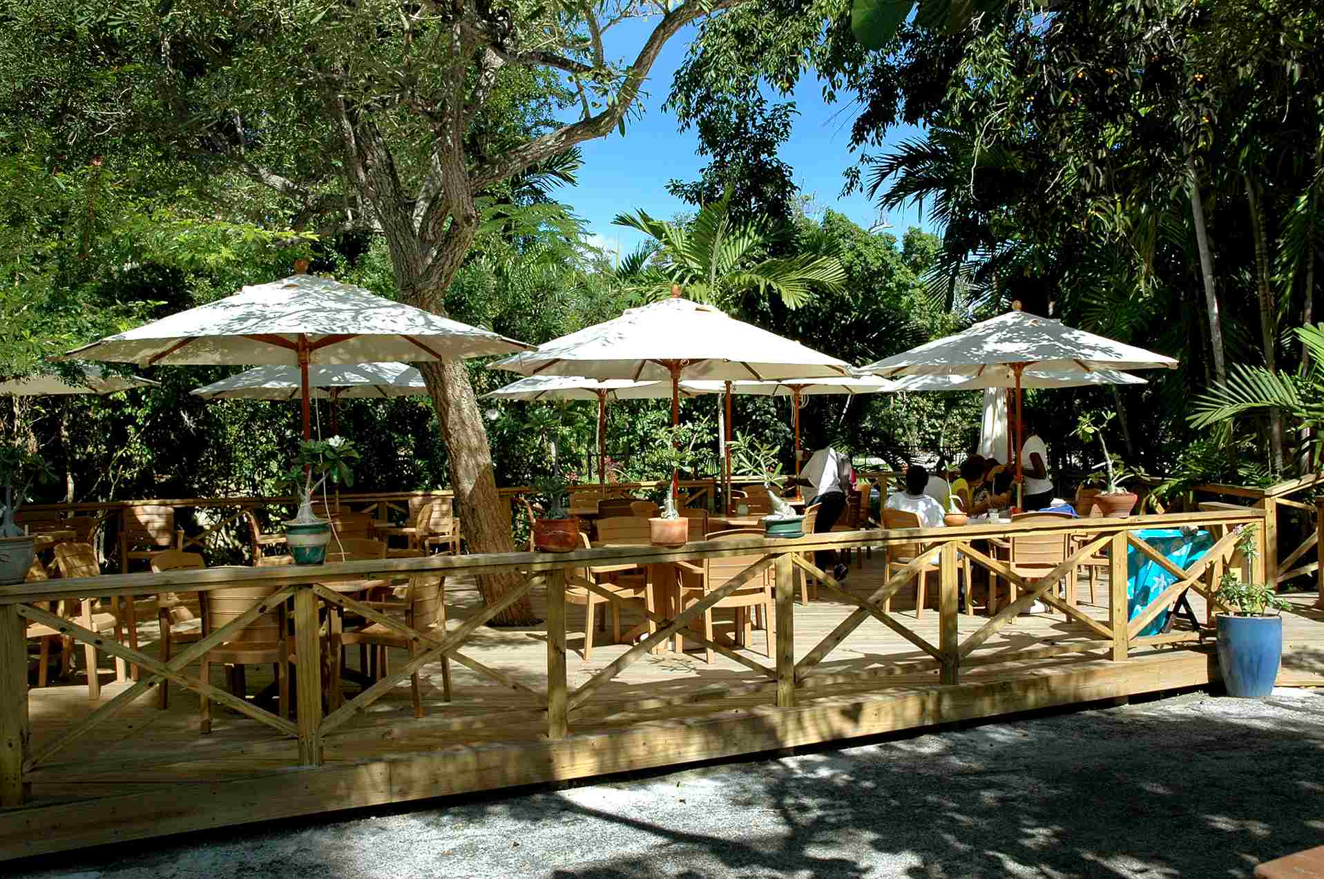 Relax at Junkanoo Beach Club